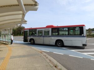 新潟交通 水族館前 バス停留所 新潟市水族館 マリンピア日本海の前にあります