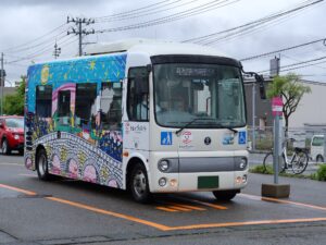 新潟市 観光循環バス ピアBandaiバス停留所にて撮影
