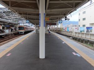 阪神本線 甲子園駅 1番線・2番線 主に尼崎・梅田・なんば・奈良方面に行く列車が発着します