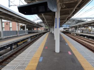 阪神本線 甲子園駅 3番線・4番線 主に三宮・高速神戸・姫路方面に行く列車が発着します