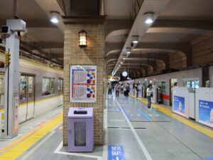 阪神本線 神戸三宮駅 1番線・2番線 主に御影・芦屋・甲子園・尼崎・梅田方面に行く列車が発着します