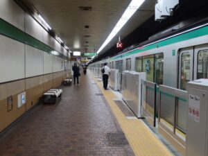 神戸市営地下鉄西神・山手線 新神戸駅 1番線 主に谷上行きの列車が発着します