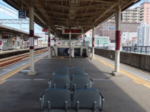 山陽電鉄本線 明石駅 1番線・2番線 主に東二見・姫路方面に行く列車が発着します
