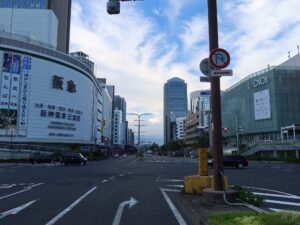 神戸 三宮 フラワーロード 三ノ宮駅前から南側を撮影