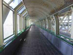 明石海峡大橋 舞子海上プロムナード エレベーターホールからカフェレストランへの道のり