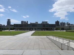 広島 平和記念公園 広島平和記念資料館 北側から撮影