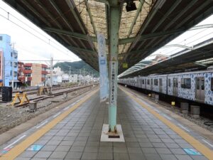 伊豆急行線 伊豆急下田駅 2番線・3番線 河津・伊豆熱川・伊豆高原・伊東・熱海・小田原・横浜・東京方面に行く列車が発着します