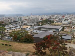 久松公園 鳥取城跡 天球丸跡から三ノ丸跡を見る