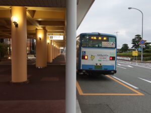鳥取砂丘コナン空港 鳥取空港 バス乗降口
