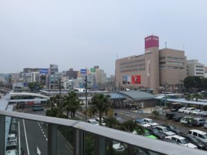 JR九州新幹線 鹿児島中央駅 駅前ロータリーとバスターミナル