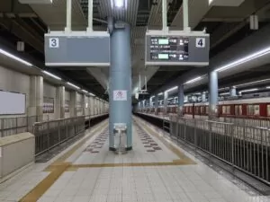 近鉄大阪線 大阪上本町駅 3番線・4番線 主に鶴橋・高安・国分・八木・名張方面に行く列車が発着します