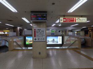 近鉄奈良線 大阪上本町駅 2番線 地下乗り場への階段