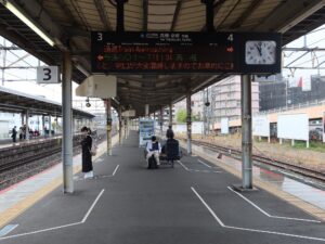 JR京都線 茨木駅 3・4番線 主に京都・大津・米原方面に行く列車が発着します