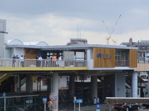 JR京都線 茨木駅 北口 橋上駅舎になっています