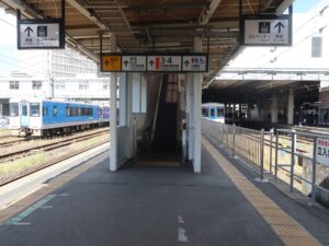 JR仙山線 山形駅 7番線・6番線 7番線は主に仙山線で仙台方面に行く列車が発着します 6番線は主に左沢線で寒河江・左沢方面に行く列車が発着します