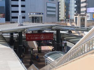 仙台市交通局 仙台駅バスターミナル るーぷる仙台は16番乗り場から発着します