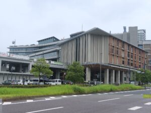 長崎県庁 JR長崎駅のすぐ横にあります
