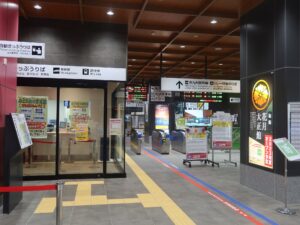 西九州新幹線 武雄温泉駅 新幹線・リレー特急改札口 自動改札機が並びます