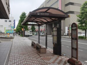 佐賀市のメインストリート 中央大通り 佐賀市営バス 中の小路バス停