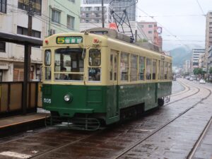 長崎電気軌道 500形 めがね橋電停付近にて