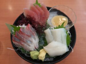 夏のお刺身3点盛り 浅草ROX まつり湯にて