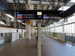 北陸新幹線 金沢駅 主に加賀温泉・福井・敦賀方面に行く列車が発着します