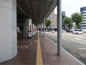 北鉄バス 金沢駅バスターミナル バス降り場