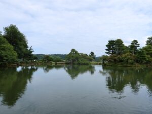 金沢 兼六園 霞ヶ池と蓬莱島