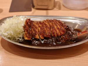 ロースカツカレー（中）ゴーゴーカレー 金沢駅総本山にて