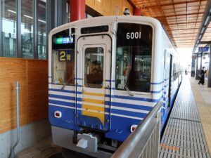 えちぜん鉄道勝山永平寺線 MC6001形 元愛知環状鉄道 100形 前面 福井駅にて