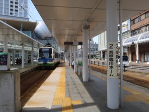 福井鉄道福武線 福井駅 2番線・3番線 2番線は乗車専用ホーム 3番線は乗降用ホームです