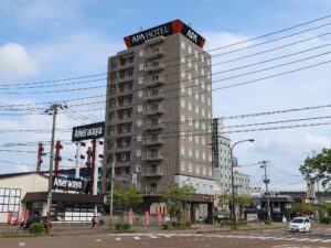 アパホテル 新潟燕三条駅前 旧：アパヴィラホテル 燕三条駅前 建物