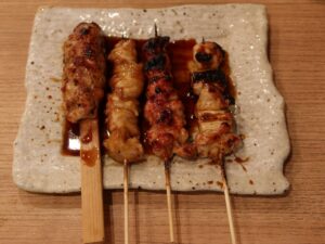 焼き鳥 たれ 成田 月の屋さんにて