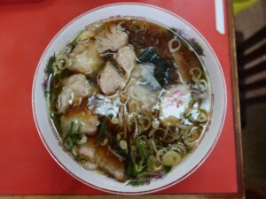 ワンタンメン 秩父 ラーメン見晴亭にて