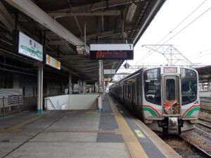 JR磐越西線 郡山駅 1番線 主に磐越西線で、猪苗代・会津若松方面に行く列車が発着します