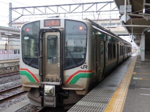 JR磐越西線 E721系 全体 会津若松駅で撮影