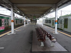 JR磐越西線 会津若松駅 2番線・3番線 主に磐越西線で猪苗代・郡山方面と、喜多方・新津へ行く列車が発着します