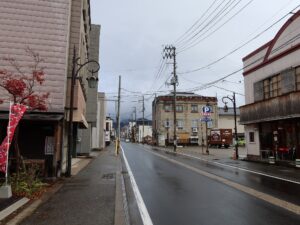 会津若松の繁華街 国道252号線 七日町通り レトロな建物が立ち並びます