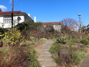 横浜 港の見える丘公園 ローズガーデンと横浜市イギリス館