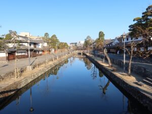 倉敷美観地区 倉敷川沿いの道 中橋から撮影