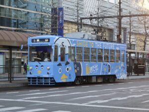 岡山電気軌道 7300形 岡山駅前停留所にて撮影