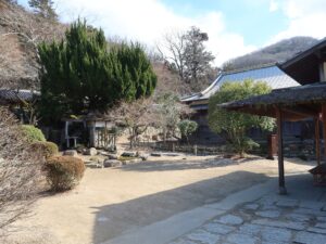 岡山 吉備津神社 弓道場と水車