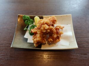 鶏の唐揚げ 成田空港温泉 空の湯にて