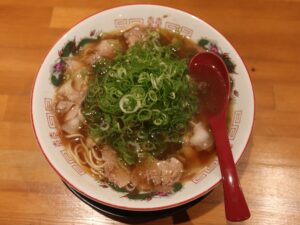 醤油ラーメン 京都 ラーメンあじくんにて