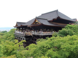 京都 清水寺 本堂 清水の舞台 横から撮影