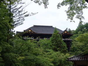 京都 清水寺 本堂 清水の舞台 下から撮影