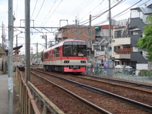 叡山電鉄叡山本線 900系 きらら 全体 茶山駅にて