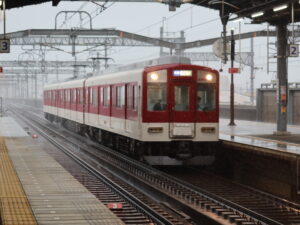 近鉄名古屋線 8810系 全体 近鉄八田駅にて