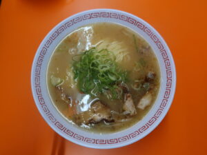 ラーメン 金龍にて