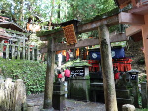 京都 伏見稲荷大社 白玉大神 大岩大神 福繁大神